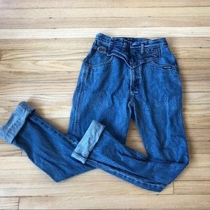 Vintage Rocky Mountain mom jeans with rare front!